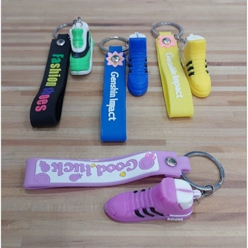 سرکلیدی سیلیکونی طرح کفش- فروشگاه میس پارلا