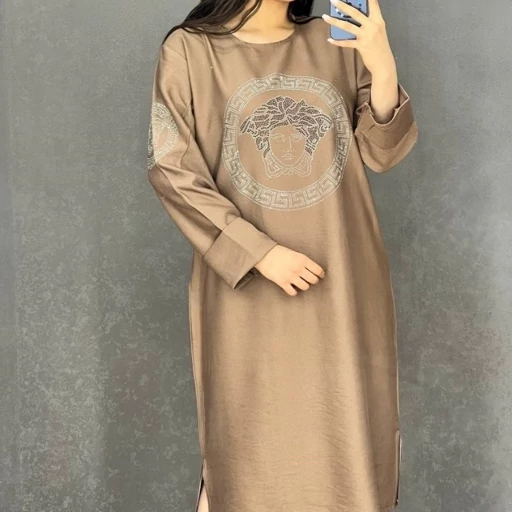 کفتان مانتو جلو بسته مانتو بلند ورساچه کریسپو درجه یک- فروشگاه میس پارلا