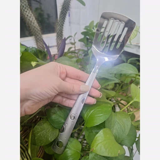 کفگیر استیل برگردان توپی- فروشگاه میس پارلا